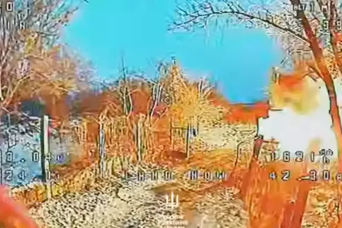 Ukrajna azt állítja, hogy megrendezte egy Kijev oldalán harcoló orosz parancsnok halálát, majd felvette a férfi fejére kitűzött 500 ezer dollárnyi vérdíjat is