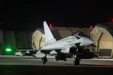 Az Iszlám Állam földalatti raktáraira mértek csapást francia és brit vadászgépek