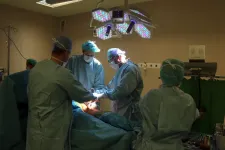 Szaruhártyaműtétekre több mint egy évet, térdprotézisre közel tíz hónapot kell várni átlagosan jelenleg