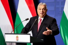 Orbán Viktor szerint aki nem fideszes, az a brüsszeli irányba megy