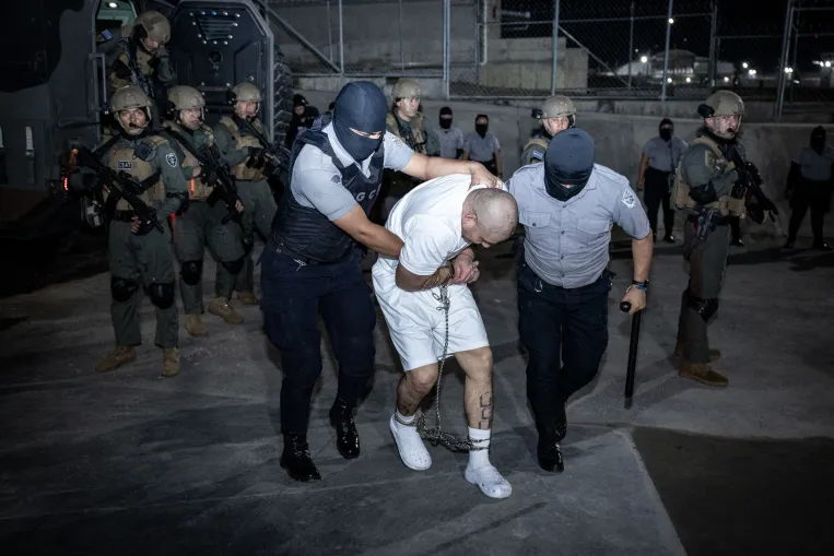 Bár Madurót elkapták, a rezsimet összetartó szervezett bűnözéssel is kezdeniük kell valamit Trumpéknak