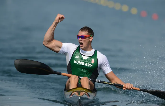 Dudás Miklós 2012. augusztus 10-én a 2012-es londoni olimpiai játékok kajak-egyes (K1) 200 méteres férfi elődöntőjében – Fotó: Damien Meyer / AFP