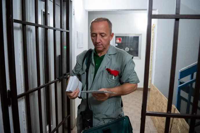 Százmilliárdért szerződött a Magyar Postával az MVM