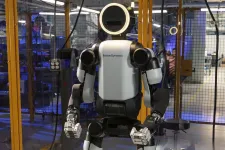 Továbbfejlesztett humanoid robotot mutatott be a Boston Dynamics, ami a Hyundai autóit fogja gyártani