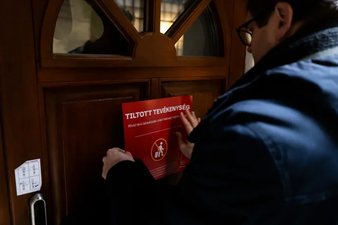 Életbe lépett az Airbnb-tiltás Terézvárosban, elkezdték ellenőrizni a szálláshelyeket