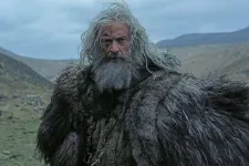 Kegyetlen vénemberként tér vissza Hugh Jackman a The Death of Robin Hood előzetesében