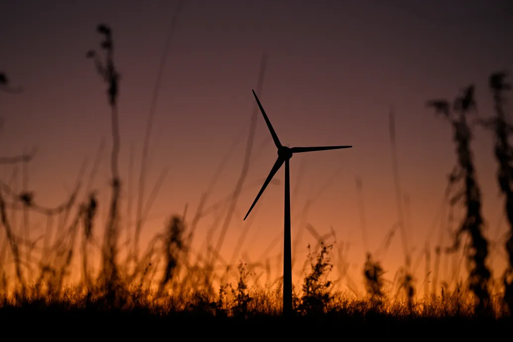 Túl lassan halad Magyarország a megújuló energiás cél felé, az EU nagy részével együtt