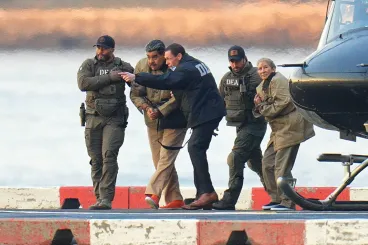 Óriásit kaszált egy katona, aki tudott a venezuelai elnök elleni titkos akcióról, és Maduro bukására fogadott