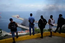 Túl messze Istentől, túl közel Trumphoz