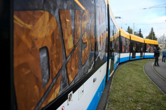 Eladták a DVSC többségi tulajdonrészét