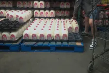 A nullás tejek vége: Amerika több fehérje és a teljes zsírtartalmú tejtermékek fogyasztására buzdít