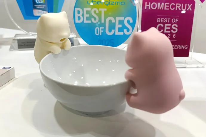 A gumimaci, ami megfújja a levest, kávét vagy akár a babát is