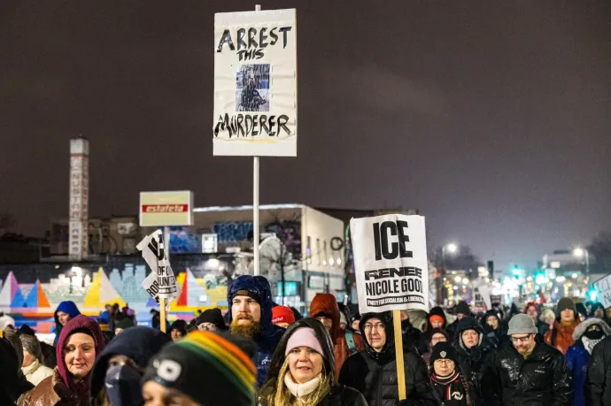 Fél évvel ezelőtt egy ICE-akcióban magával rántotta egy autó azt az ügynököt, aki Minneapolisban most egy hasonló helyzetben agyonlőtt egy nőt