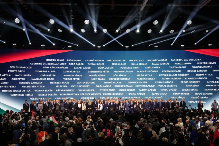 Térképen mutatjuk, kikkel száll ringbe a Fidesz most bemutatott 106 választókerületi jelöltje