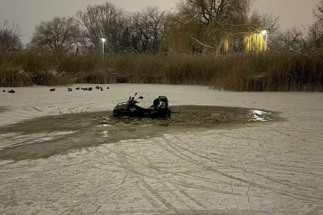Egy quad alatt Monoron, két fiatal alatt Soltvadkerten szakadt be a helyi tó jege