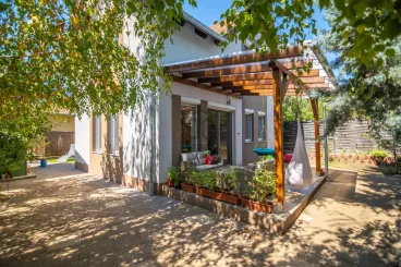 Viszlát, panel, helló, kert! Akár kedvezőbb környezetben is nagyobb otthonra válthatsz