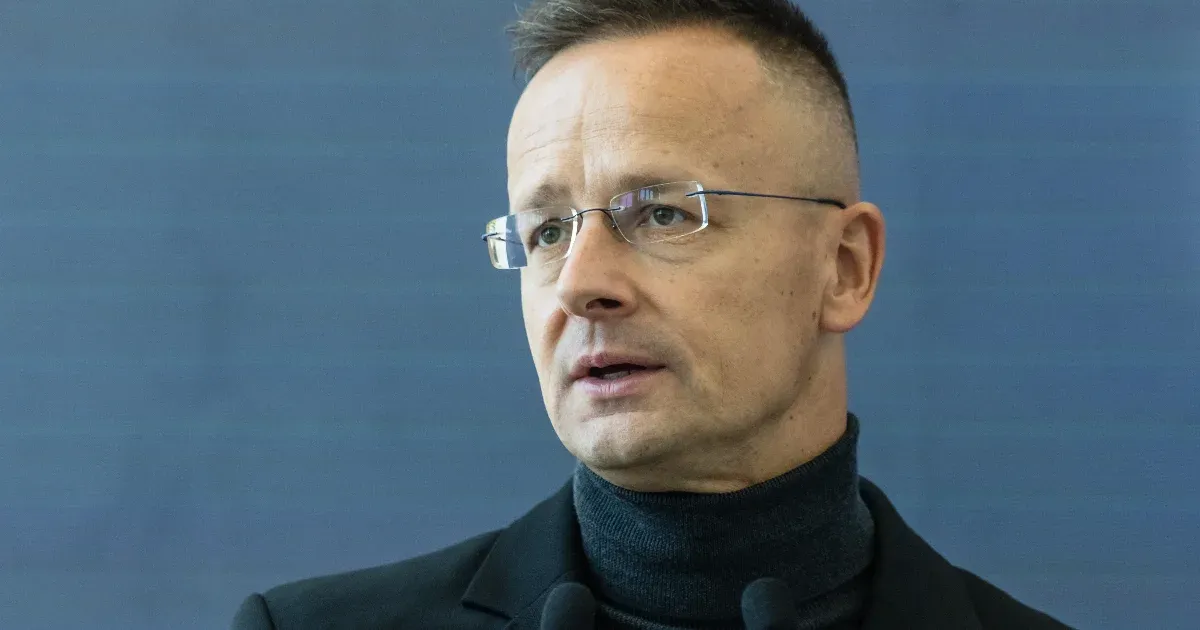 Szijjártó szerint több olyan embernek adtak menedékjogot, akiket Lengyelországban üldöznének