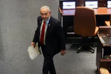Az izraeli kormánykoalíció azokat a bűncselekményeket törölné a törvénykönyvből, amikkel Netanjahut is vádolják