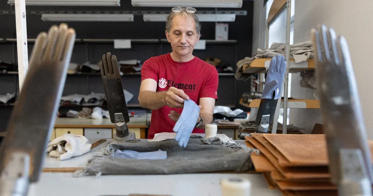 Ez nem is kesztyű, ez második bőr