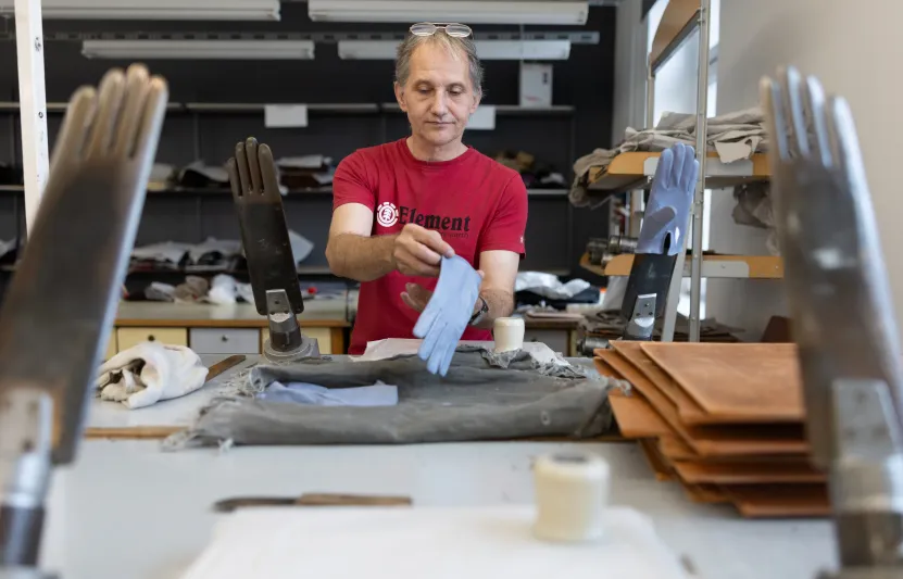 Ez nem is kesztyű, ez második bőr