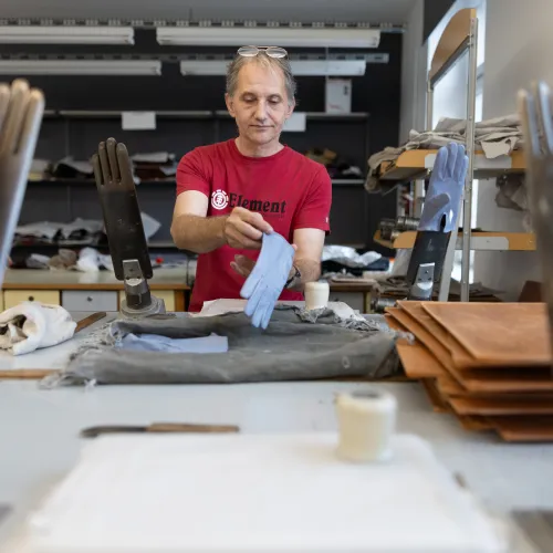 Ez nem is kesztyű, ez második bőr Kép