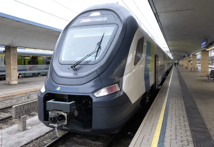 A Westbahn kínai motorvonata bécsi Westbahnhof állomáson – Fotó: Joe Klamar / AFP 