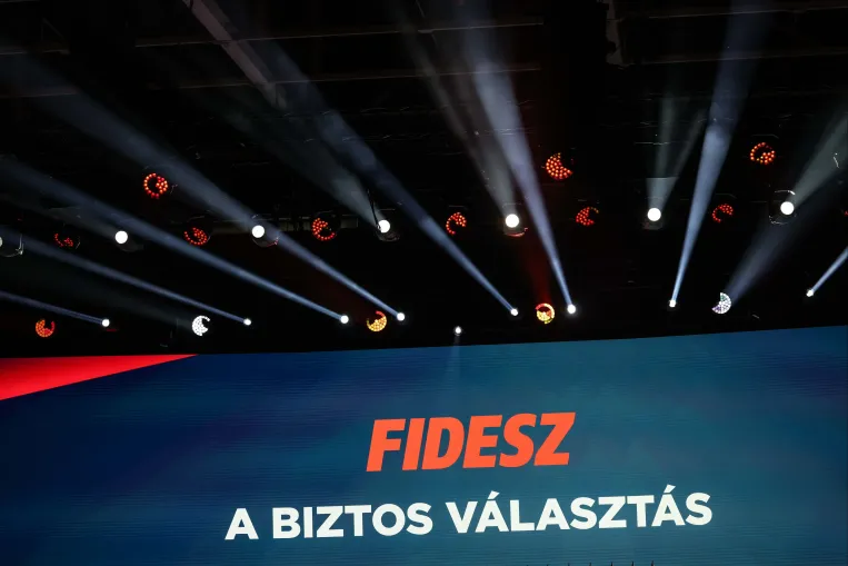 Magyar Péter elérte, hogy a Fidesz kongresszusáról mindenkinek az új szlogen megtrollkodása ugorjon be