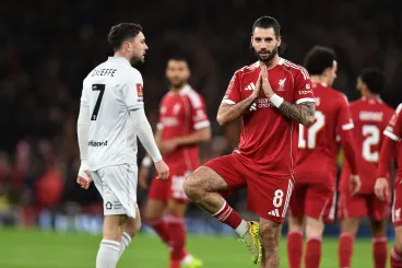 Szoboszlai 30 méteres bombagólt vágott az FA-kupában, aztán az ő hibájából kapott gólt a Liverpool