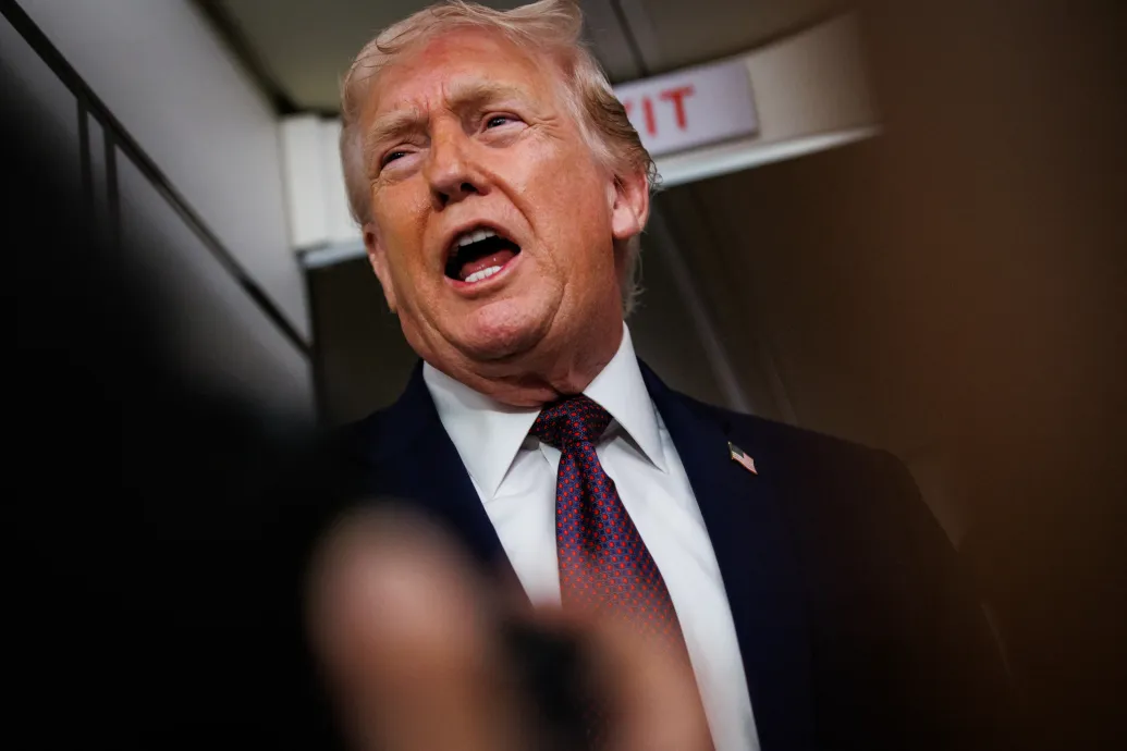 25 százalékos vámmal bünteti Trump az Iránnal üzletelő országokat