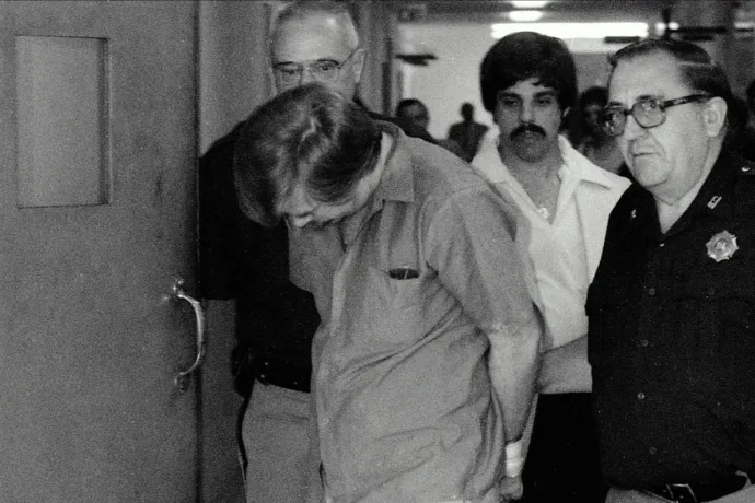Azzal hívták őket a rendőrök, hogy 60 év után megoldották az ügyet: rokonuk a hírhedt amerikai torzós gyilkos áldozata lett