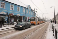 Újra közlekednek a villamosok a fonódó vonalán