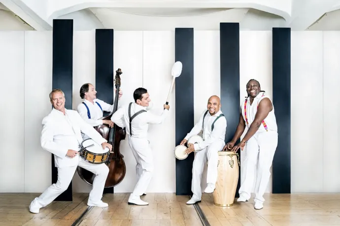 A kocsonyába nem kell spenót, se tintahal