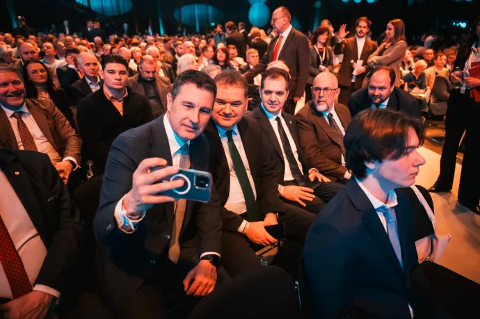 Orbán megköszönte Kelemen Hunornak, hogy az RMDSZ is beszállt a kampányba