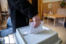 Mozgóurnát igényelne? Külföldről szavazna? Megjelentek az áprilisi választás részletei