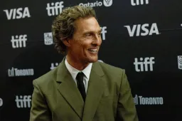 Matthew McConaughey levédette az egyik leghíresebb jelenetét, így küzd az MI ellen