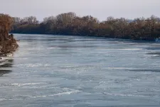 Operatív törzs: A Tiszán teljes hajózási zárlat van, az átlagosnál 30 százalékkal többen voltak a traumatológián