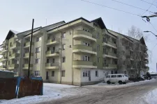 Már éghetne a gáz a gyergyói szociális lakásokban, ahol két éve fagyoskodnak a lakók, de a városháza még mindig ráérősen szöszmötöl