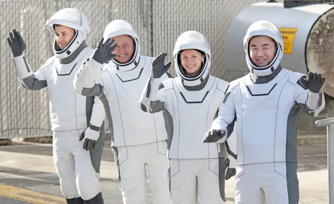 A Crew-11 legénysége – Fotó: Gregg Newton / AFP