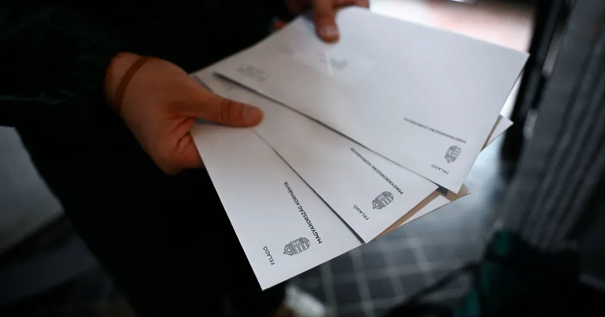 Balásy Gyula cége 50 millióval drágábban vállalta a nemzeti konzultációs ívek gyártását