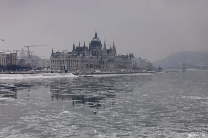 Jó hír az ónos eső szerelmeseinek, hogy számíthatunk rá