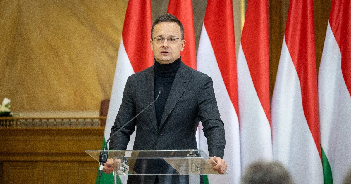 Szijjártó Péter: Közel a megállapodás, hogy a Mol legyen a szerb olajcég többségi tulajdonosa