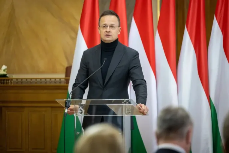 Agreement on MOL’s purchase of Russian shares in NIS could be days away, Szijjártó says