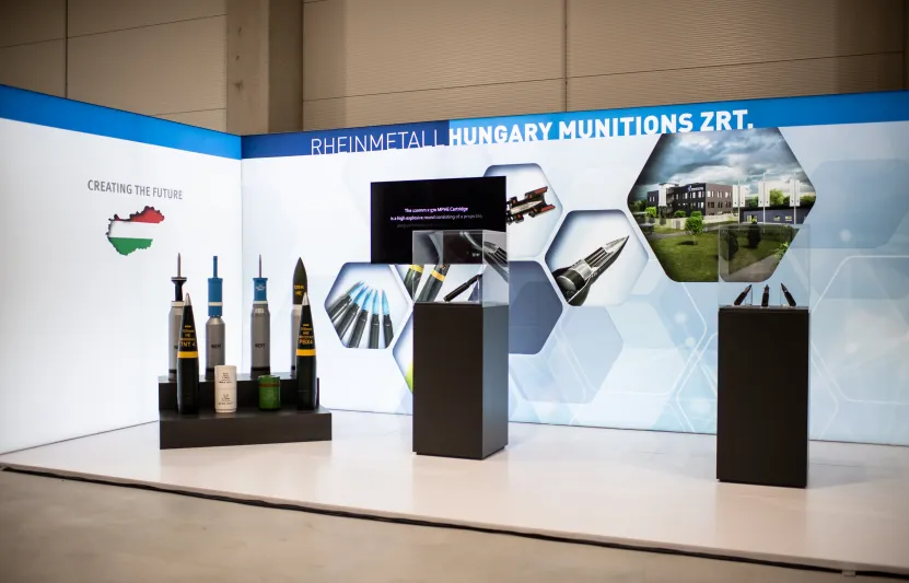 Nincs az első jóváhagyott kérelmek közt a magyar kormány 6700 milliárdos terve az EU védelmi hitelére