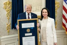 „María Machado átadta nekem a Nobel-békedíját az általam végzett munkáért” – fogadta el azt szerényen Trump