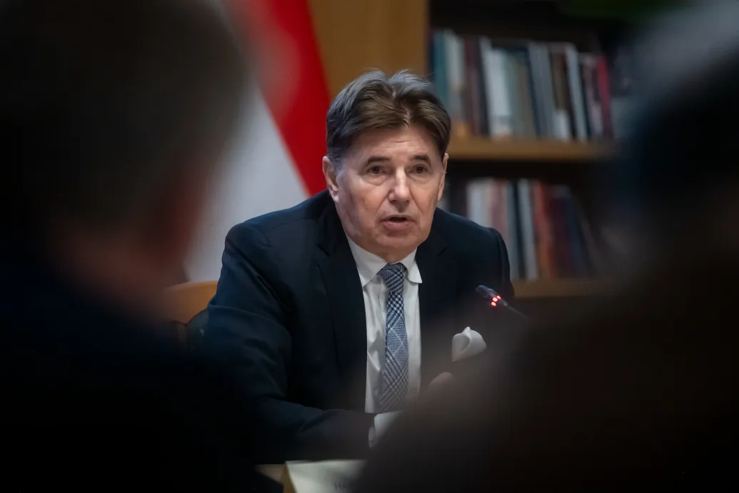 Nagy Elek durván lehúzta az előző MKIK-vezetést: Parragh László Mercedes limuzinnal járt, one man show-ként üzemeltette a kamarát