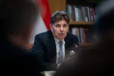 Nagy Elek durván lehúzta az előző MKIK-vezetést: Parragh László Mercedes limuzinnal járt, one man show-ként üzemeltette a kamarát