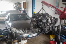 Ennek a változásnak minden régi autó gazdája örülhet, de sokan nem ismerik a kockázatokat