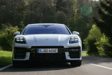 Az elmúlt 16 évből tavaly csökkentek a legjobban a Porsche eladásai