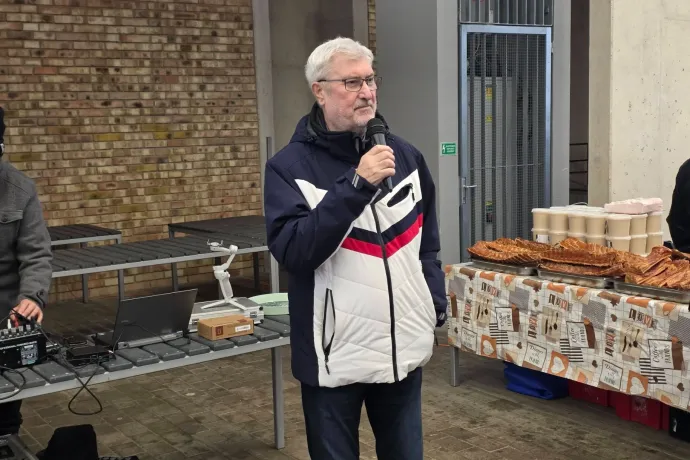 Disznótoron kampányolt a fideszes képviselő