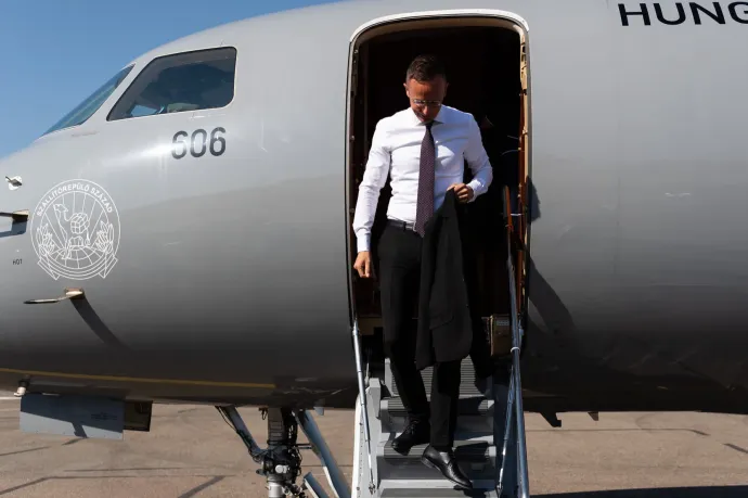 Teljesen kiakadt Szijjártó Péter az RTL-re, miután beszámoltak arról, hogy honvédségi géppel utazott Belgrádba